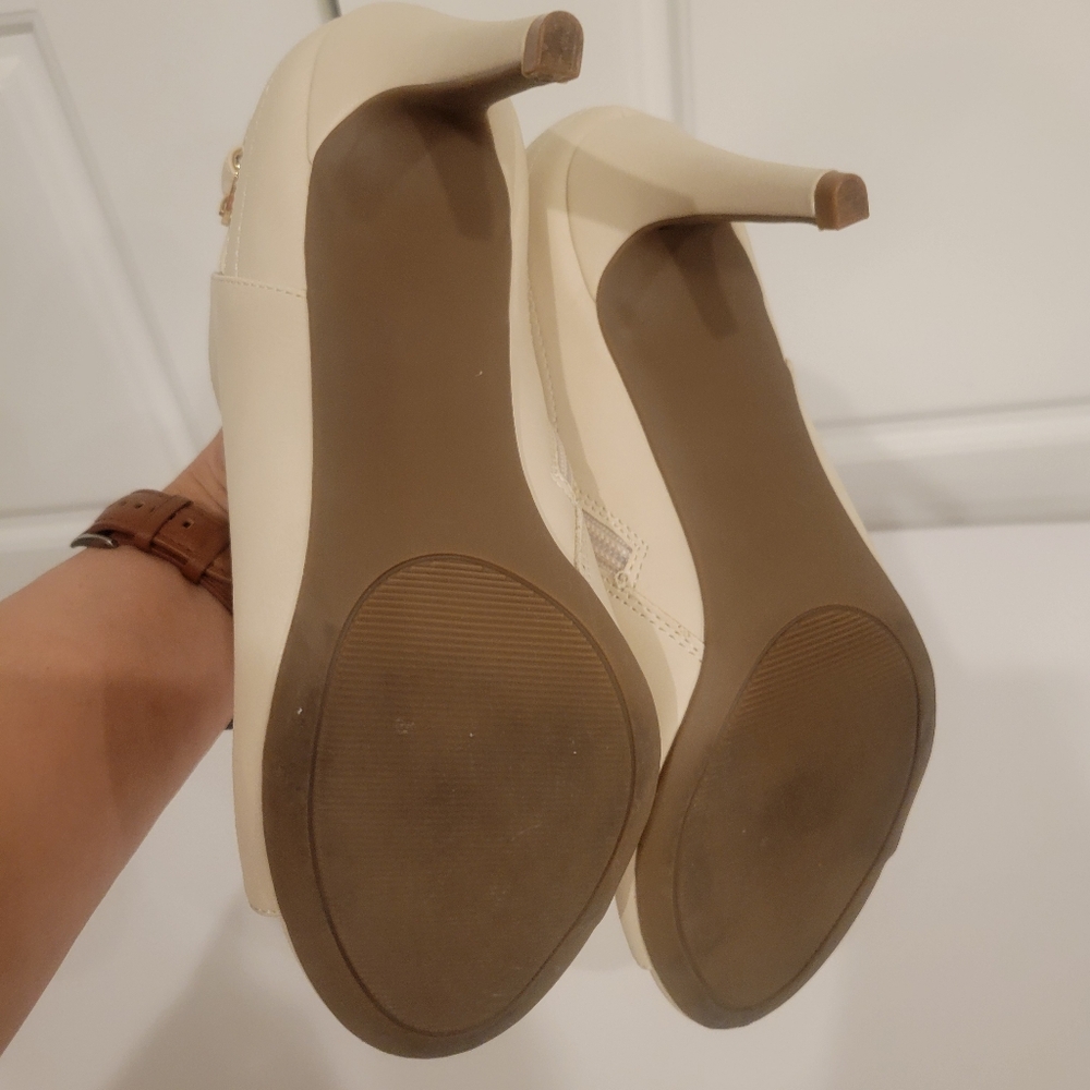 JONES NEW YORK PEPITO CREAM PEEP TOE ANKLE BOOTIES SIZE 8 - Picture 7 of 10